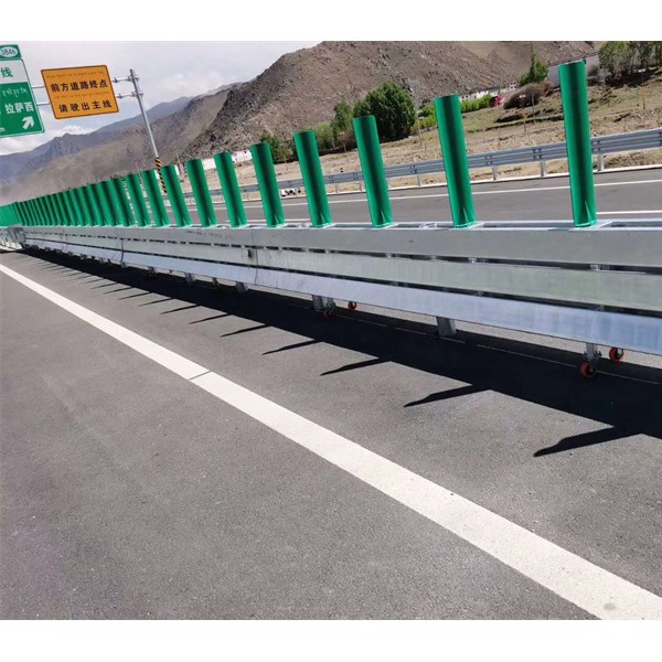新型组合式活动钢护栏-- 桥梁防撞钢护栏